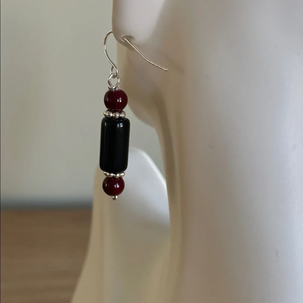 HAND CRAFTED EARRINGS Classic Black Burgundy Red Dangle Drop Earrings